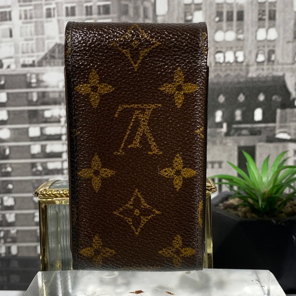 Authentic Louis Vuitton Brown Monogram Pouch - Picture 9 of 15